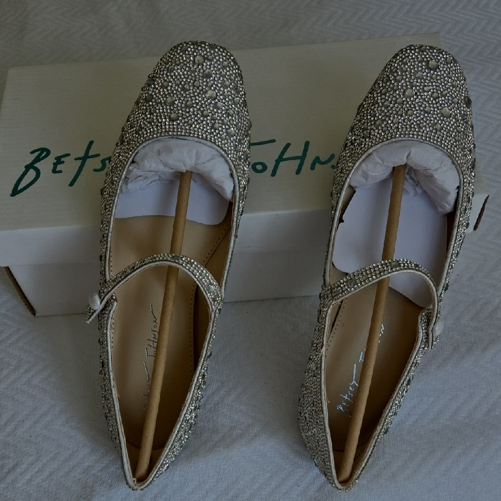 Betsey Johnson Silver Glitter Flats